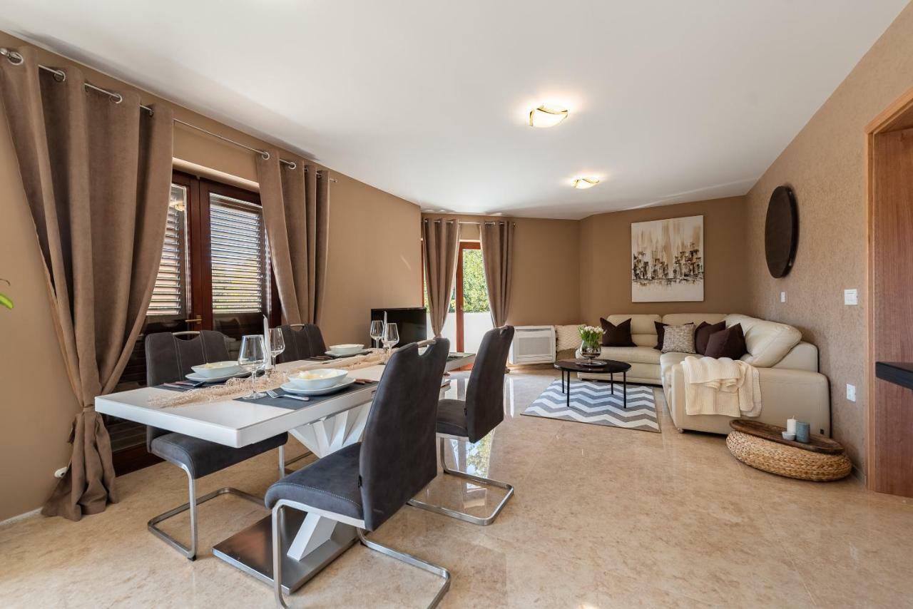 Zen Luxury Apartmán *
